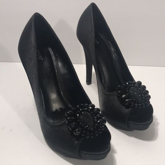 Apt 9 Dress Heels - Picture 1 of 8